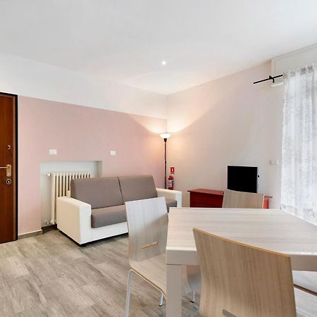 Sweet Home Apartments Peperoncino Arona Extérieur photo